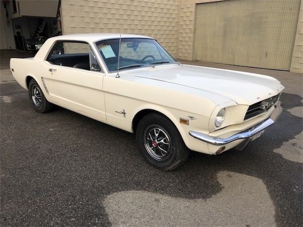 1965 White Ford Mustang Coupe
