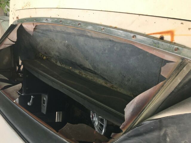 1965 White Ford Mustang Coupe