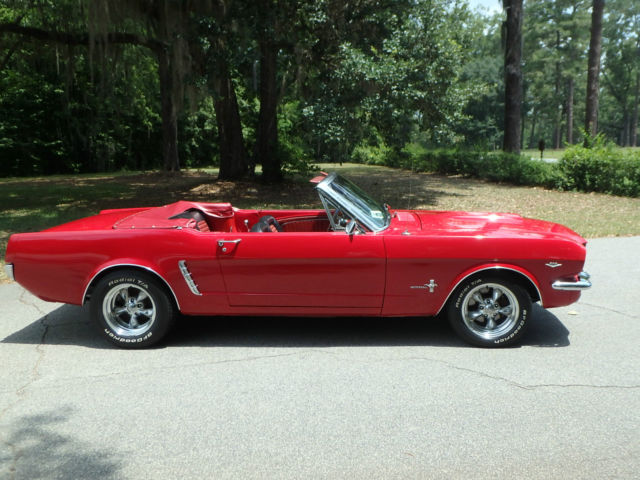 1965 Red Ford Mustang U/K