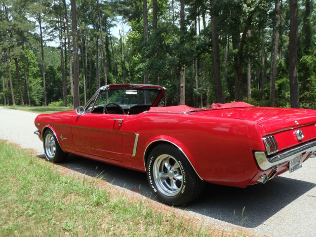 1965 Red Ford Mustang U/K