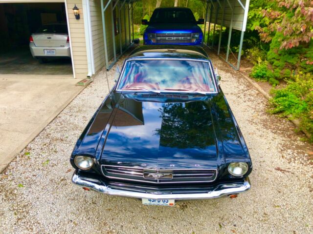 1965 White Ford Mustang Coupe