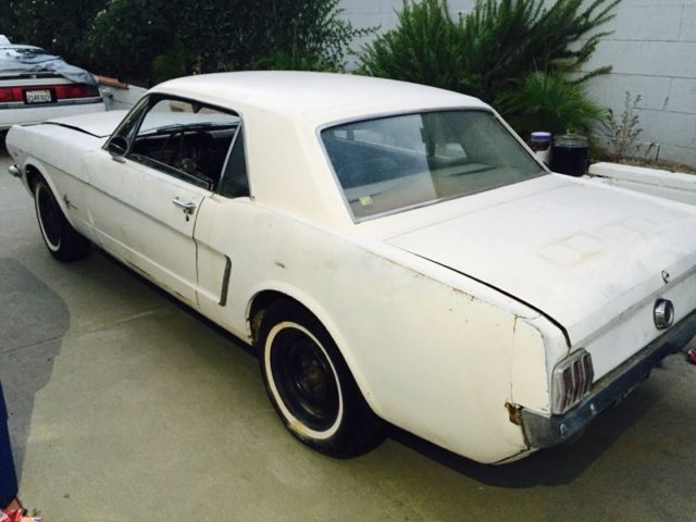 1965 White Ford Mustang Coupe