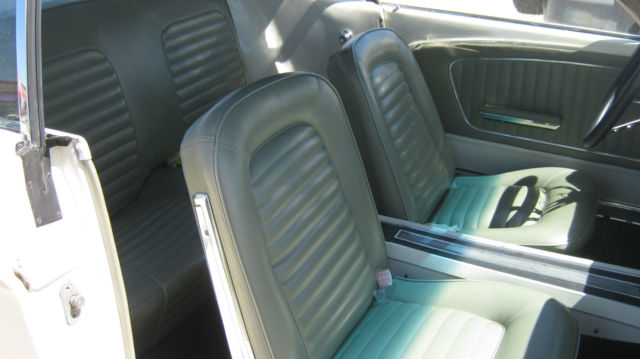 1965 Off-White Ford Mustang Coupe