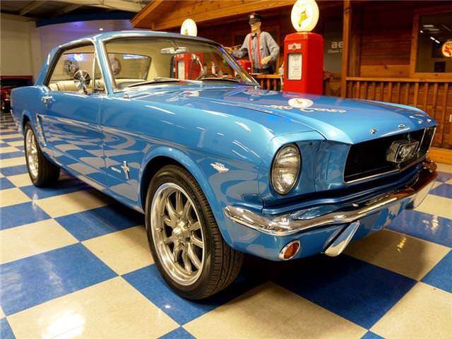1965 Blue Ford Mustang --