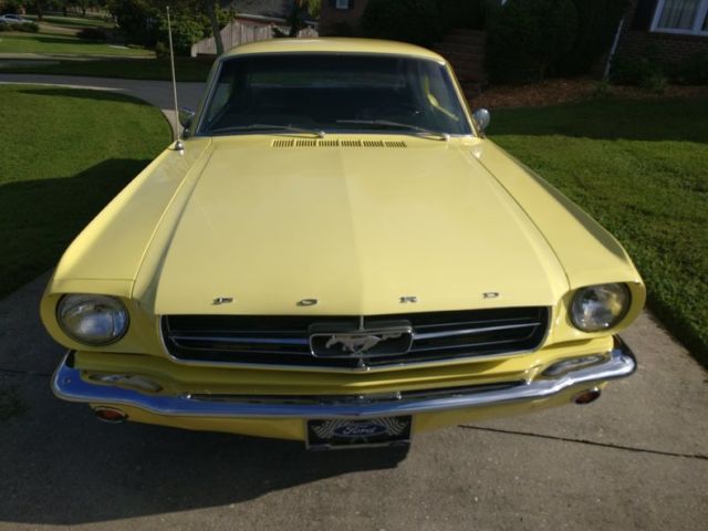 1965 Yellow Ford Mustang 302cui V8 4 Speed Coupe