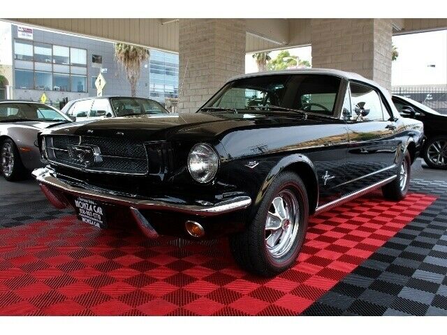 1965 Black Ford Mustang --