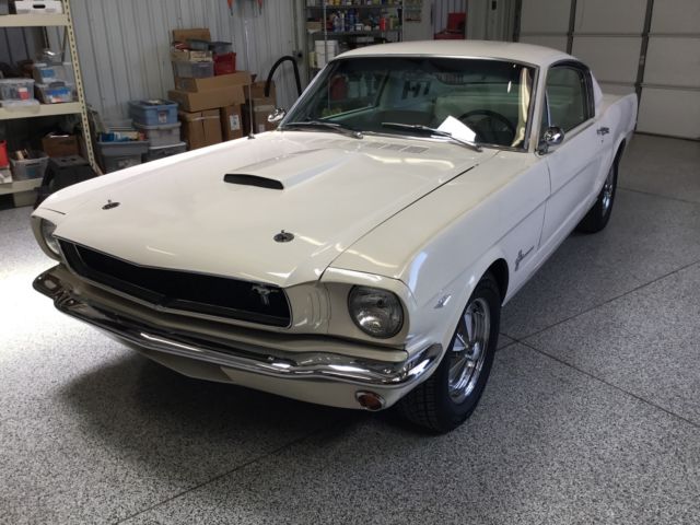1965 White Ford Mustang FASTBACK