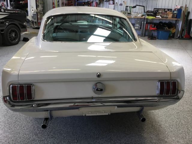 1965 White Ford Mustang FASTBACK