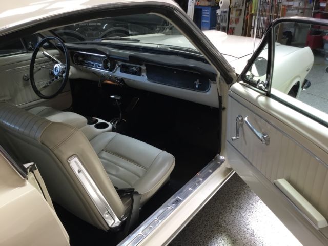 1965 White Ford Mustang FASTBACK
