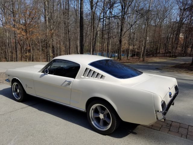 1965 Wimbledon White Ford Mustang Fastback