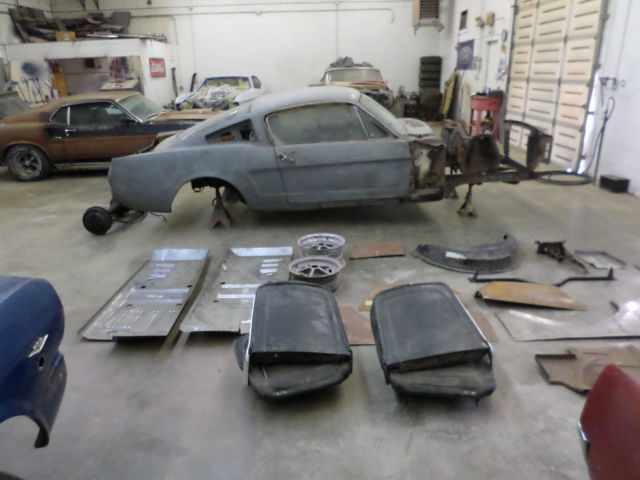 1965 PRIMER Ford Mustang