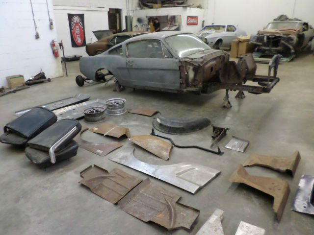 1965 PRIMER Ford Mustang