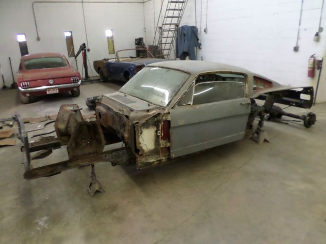1965 PRIMER Ford Mustang