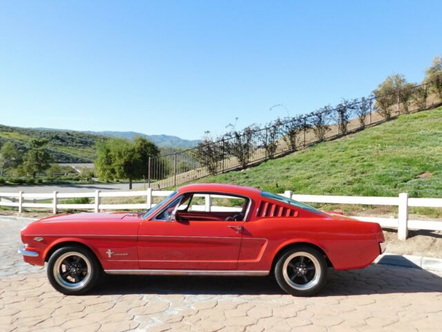 1965 RED Ford Mustang FASTBACK