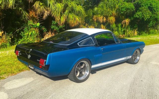 1965 Black Ford Mustang --