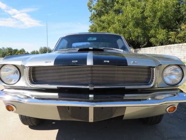 1965 Eleanor Gray Ford Mustang GT-350    289