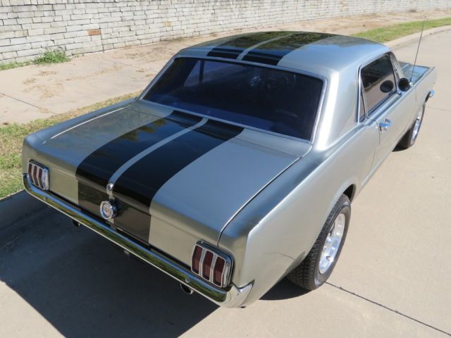 1965 Eleanor Gray Ford Mustang GT-350    289