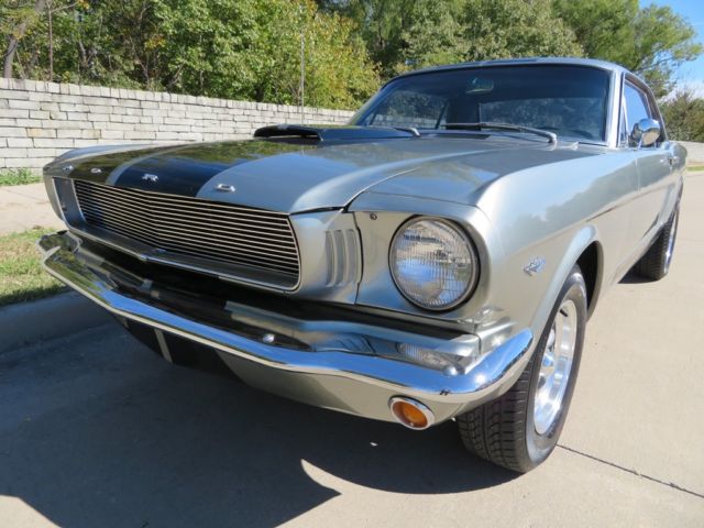 1965 Eleanor Gray Ford Mustang GT-350    289