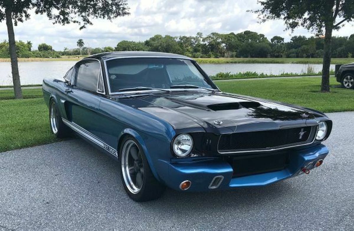 1965 Blue Ford Mustang --