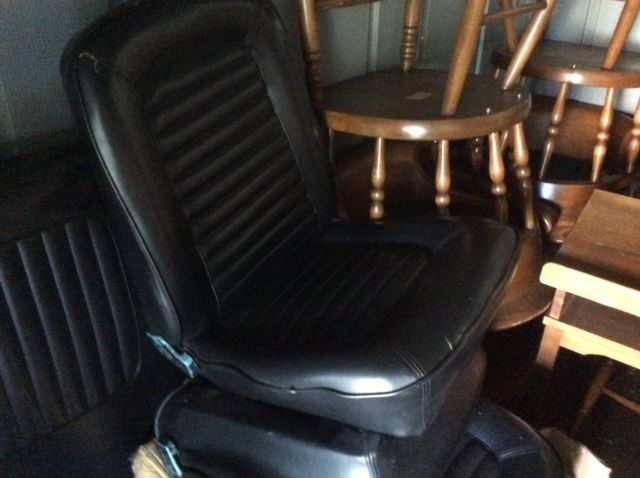 1965 Blue Ford Mustang