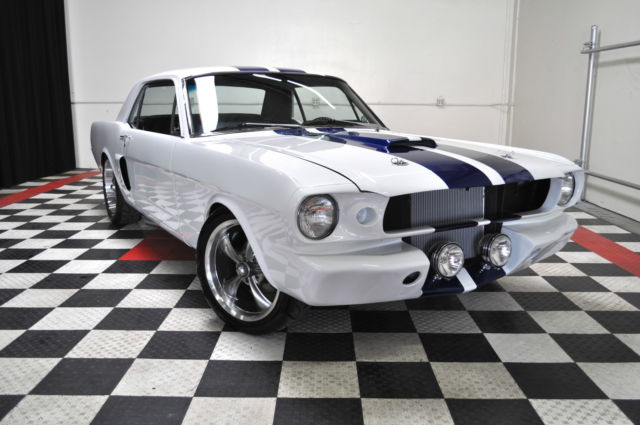 1965 White Ford Mustang U/K