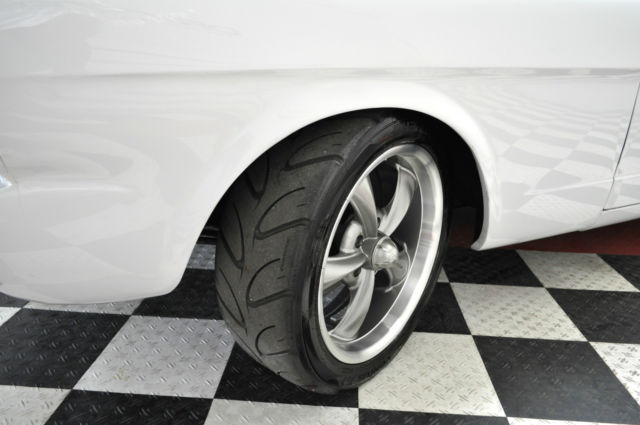 1965 White Ford Mustang U/K