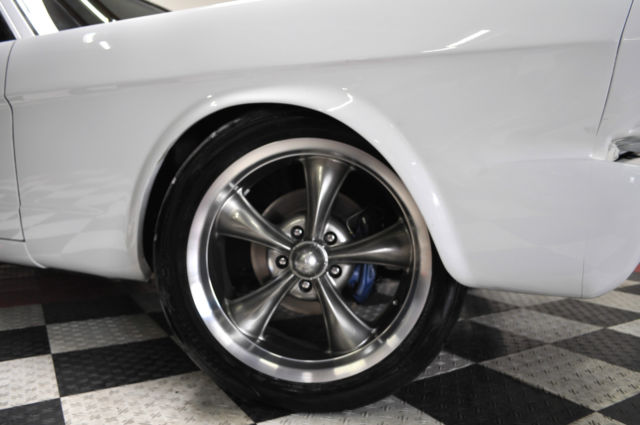 1965 White Ford Mustang U/K