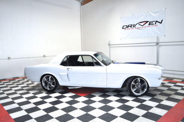 1965 White Ford Mustang U/K