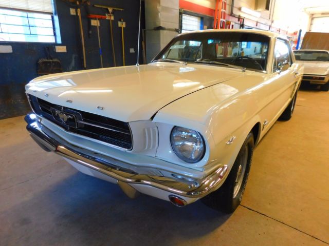 1965 White Ford Mustang Coupe