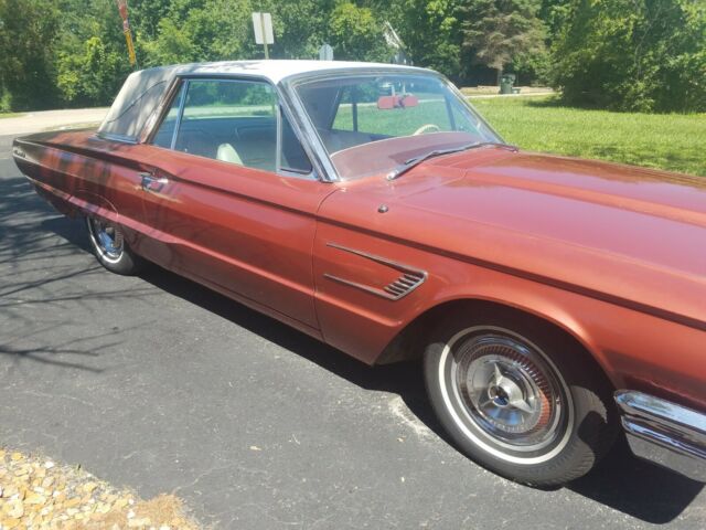 1965 Ford Thunderbird