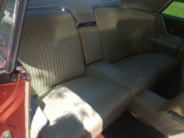 1965 Ford Thunderbird