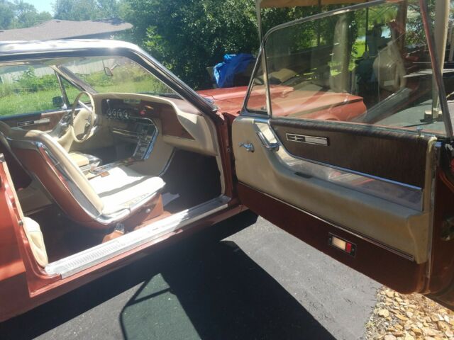 1965 Ford Thunderbird