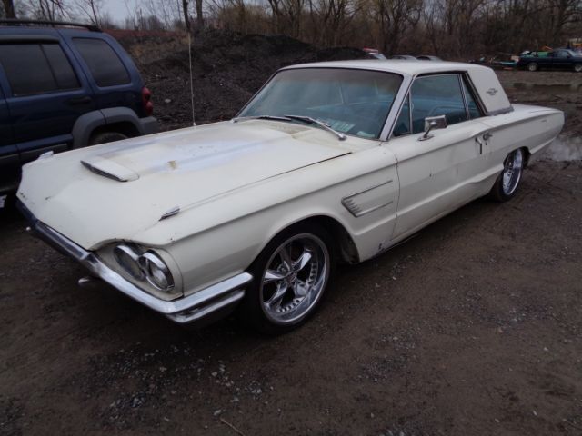 1965 Ford Thunderbird