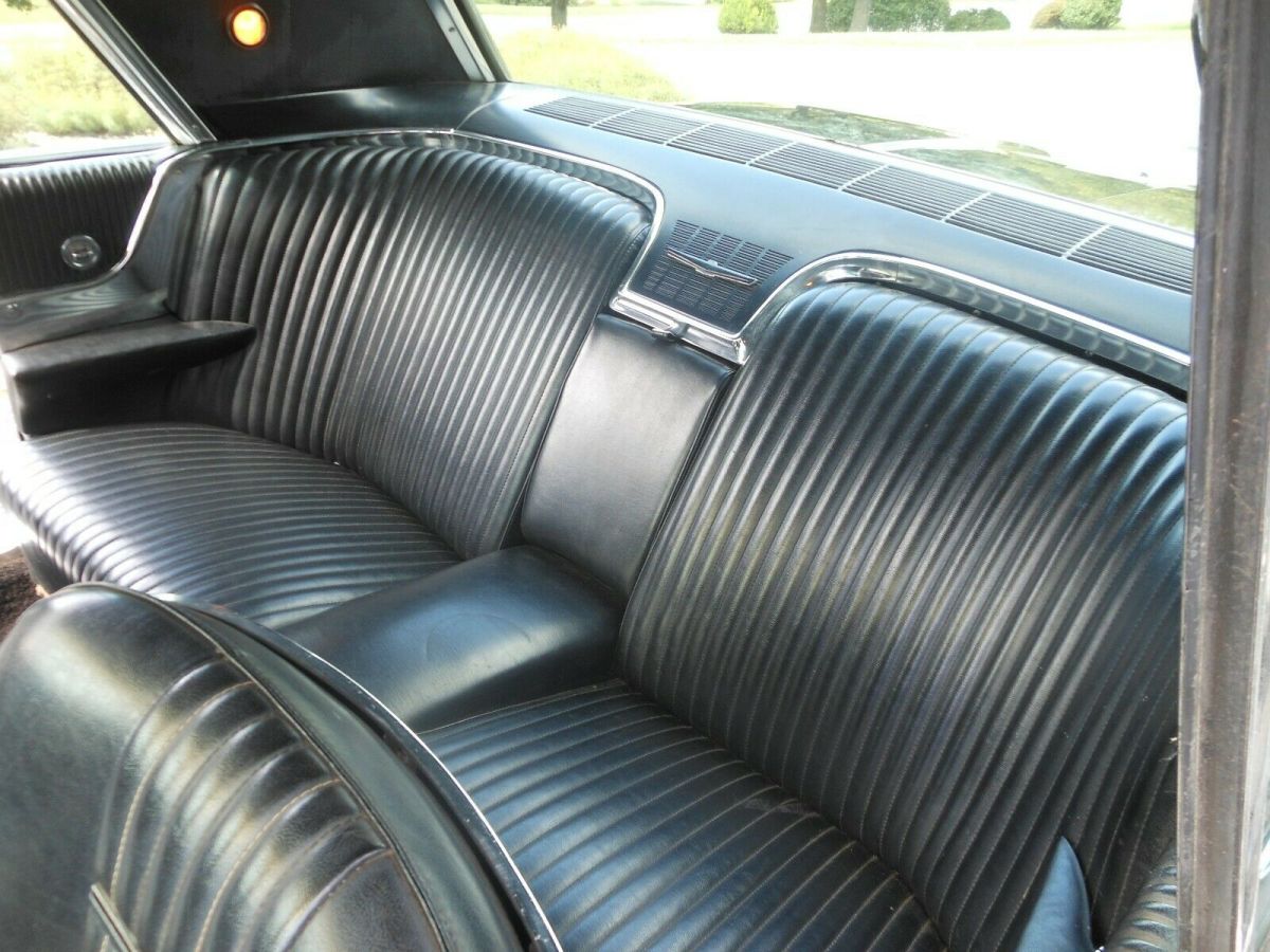 1965 Ford Thunderbird