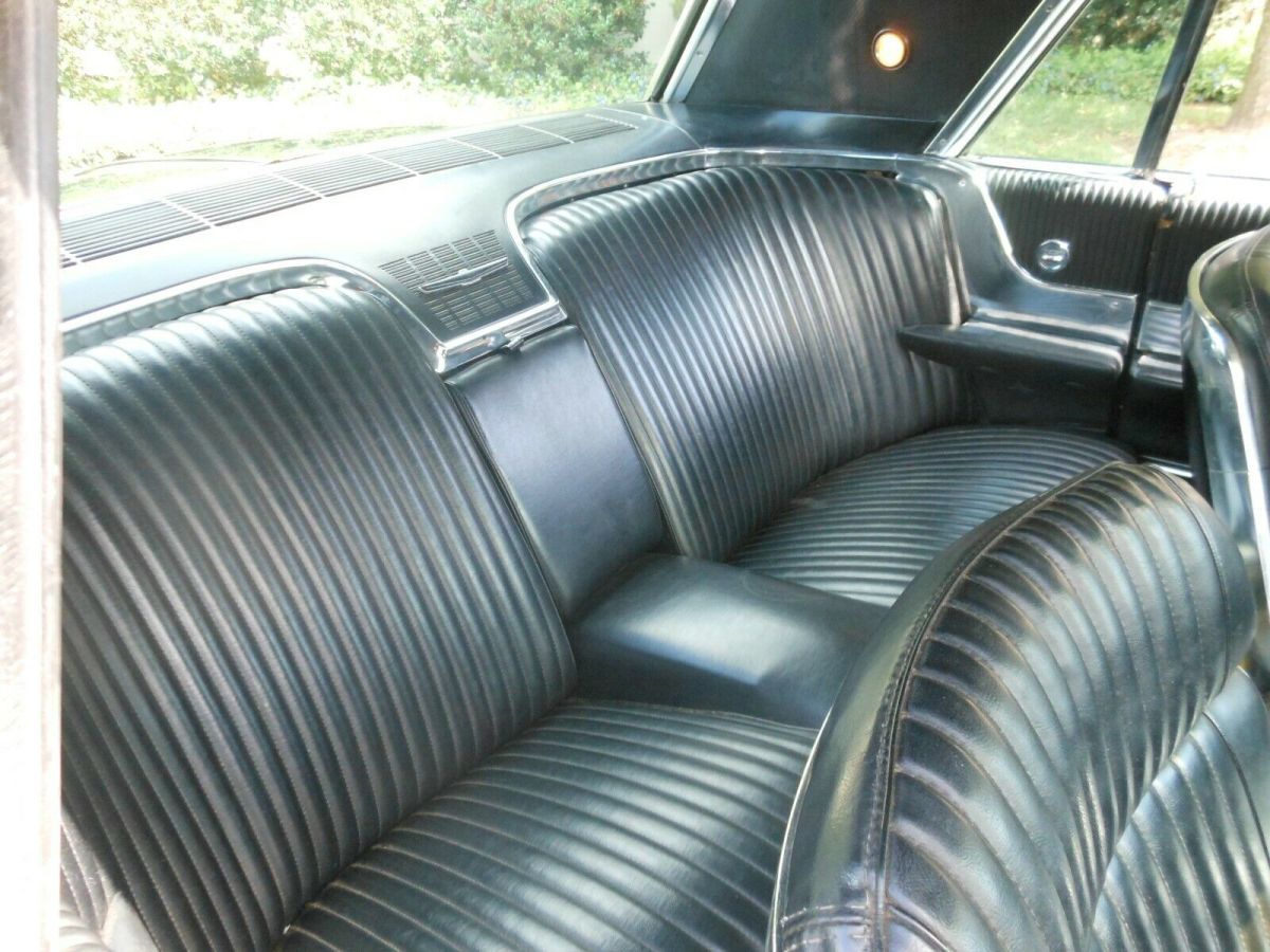 1965 Ford Thunderbird