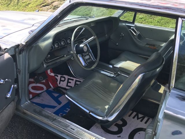 1965 Ford Thunderbird