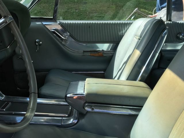 1965 Ford Thunderbird