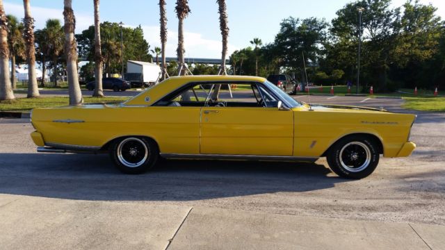 1965 Yellow Ford Galaxie Hardtop