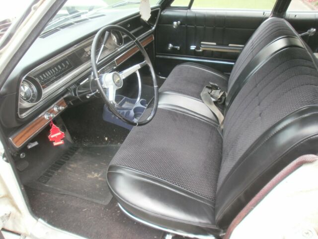 1965 White Chevrolet Impala 4-DOOR