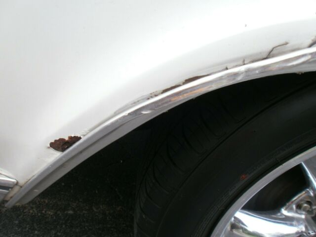 1965 White Chevrolet Impala 4-DOOR