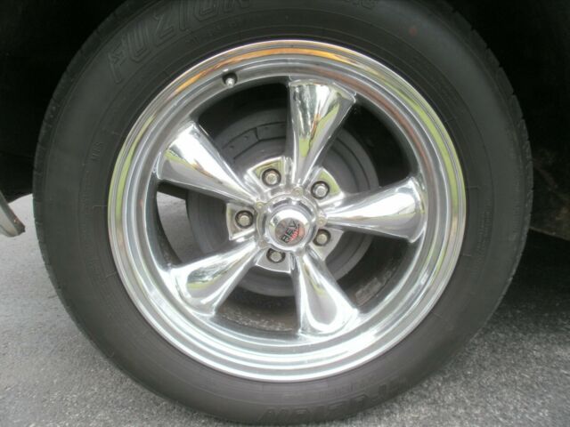 1965 White Chevrolet Impala 4-DOOR