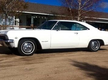 1965 White Chevrolet Impala Coupe