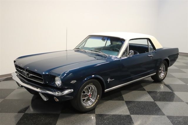 1965 Blue Ford Mustang