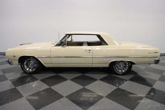 1965 Tan Chevrolet Chevelle