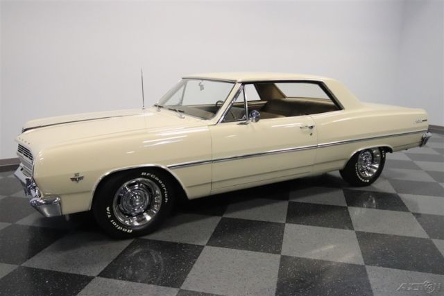 1965 Tan Chevrolet Chevelle