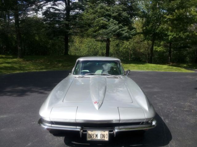 1965 SILVER PEARL Chevrolet Corvette Coupe