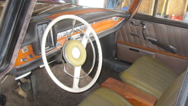 1965 Black Mercedes-Benz S-Class Sedan