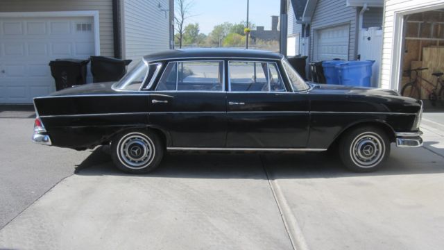 1965 Black Mercedes-Benz S-Class Sedan