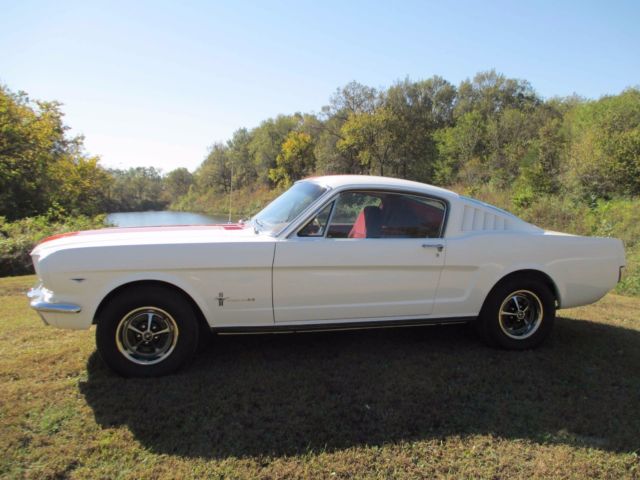 1965 White with Red racing stripes Ford Mustang Fastback