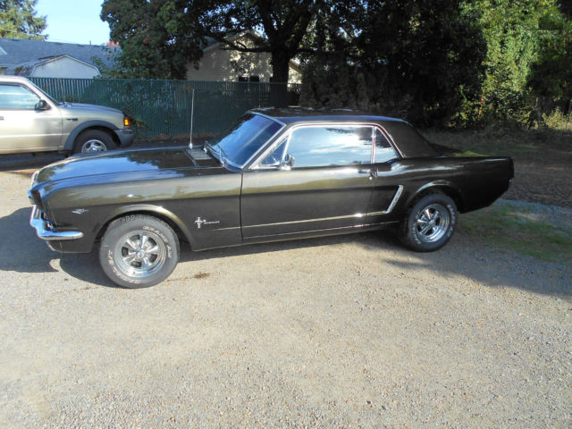 1965 Green black with flake Ford Mustang Coupe
